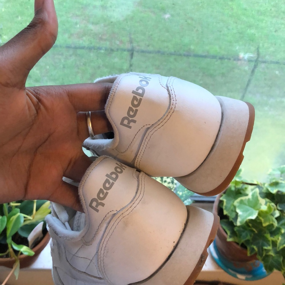 White Reebok Classics - Picture 4 of 4